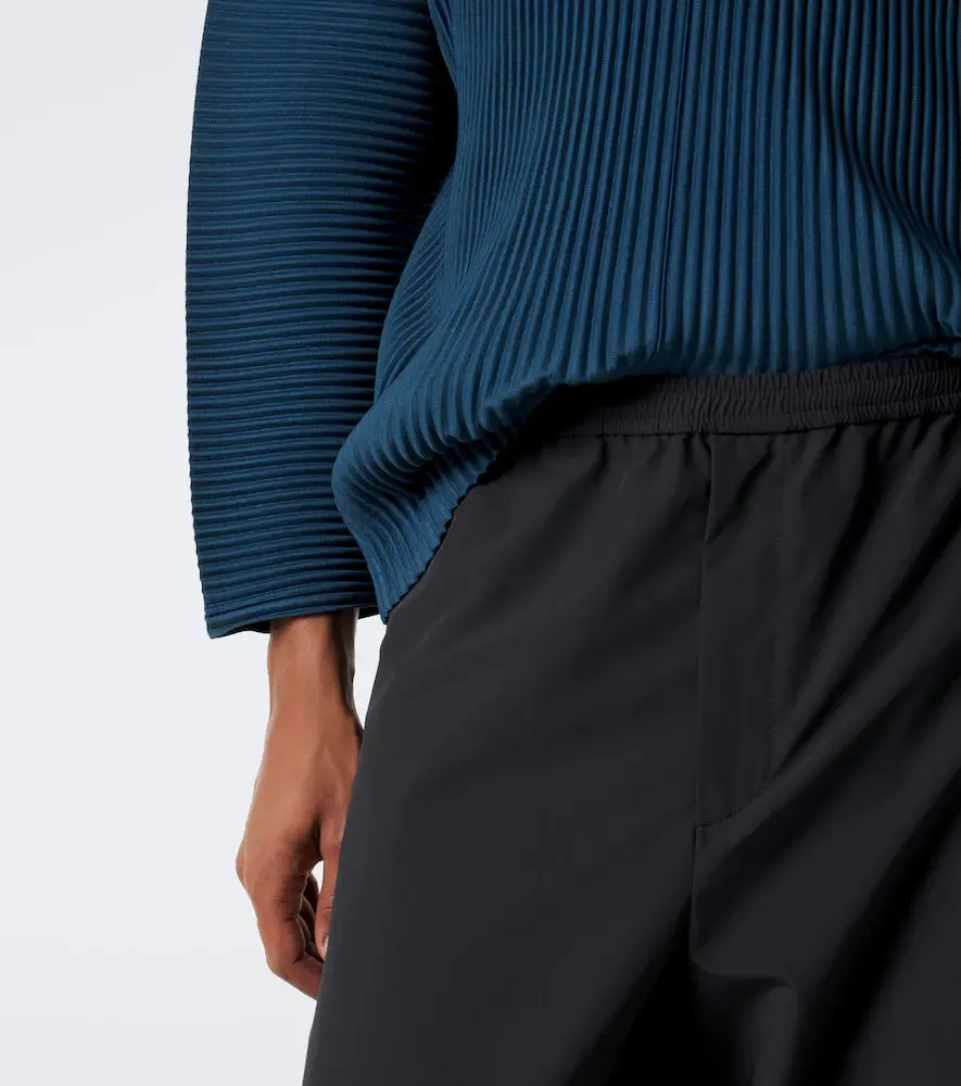 Homme Plissé Issey Miyake Homme Plissé Issey Miyake Monthly Colors: September pleated Henley shirt | Thumbnail 3
