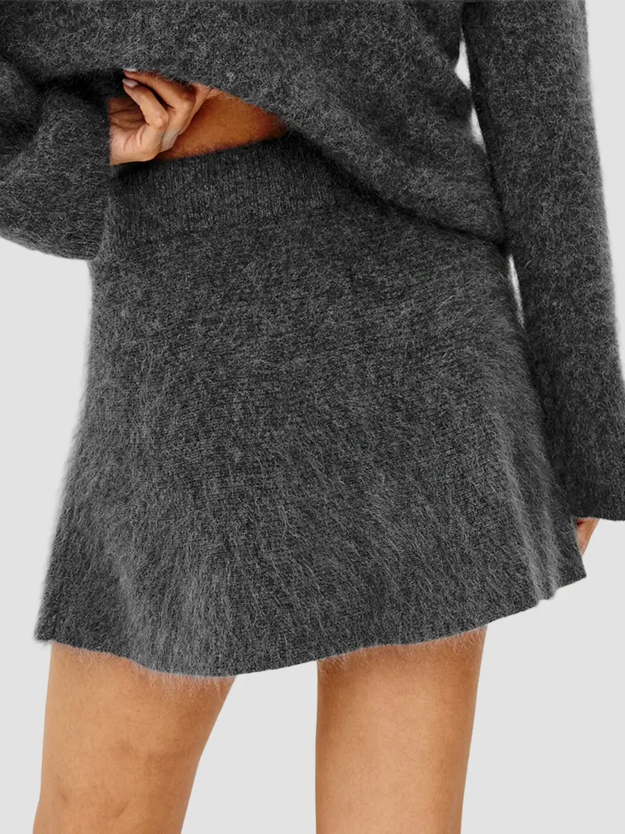 RAILS Women's Gayle Wool-Cashmere A-Line Mini Skirt | Thumbnail 3 RAILS Women's Gayle Wool-Cashmere A-Line Mini Skirt | Thumbnail 3