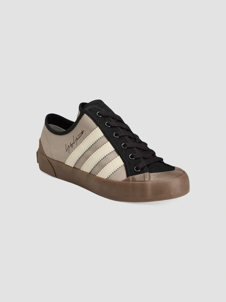 adidas Y-3 Men Y-3 Nisi Low-Top Sneakers | Thumbnail 2 adidas Y-3 Men Y-3 Nisi Low-Top Sneakers | Thumbnail 2