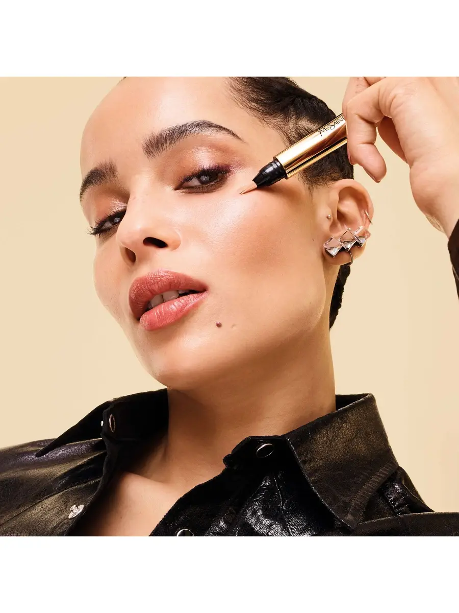 Yves Saint Laurent Women's Touche Eclat All-Over Radiant Touch Concealer | Thumbnail 4 Yves Saint Laurent Women's Touche Eclat All-Over Radiant Touch Concealer | Thumbnail 4