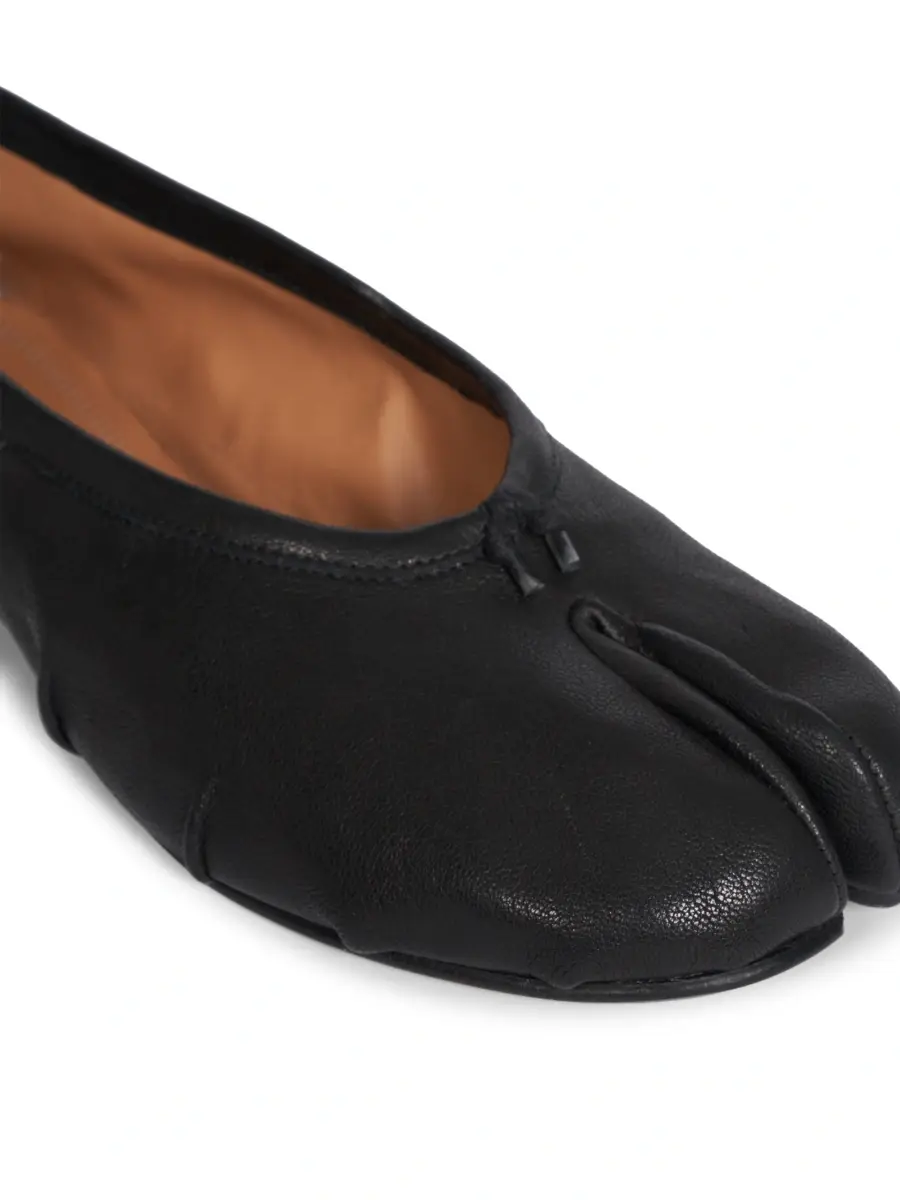 Maison Margiela Women's Tabi Leather Ballerina Flats | Thumbnail 6 Maison Margiela Women's Tabi Leather Ballerina Flats | Thumbnail 6