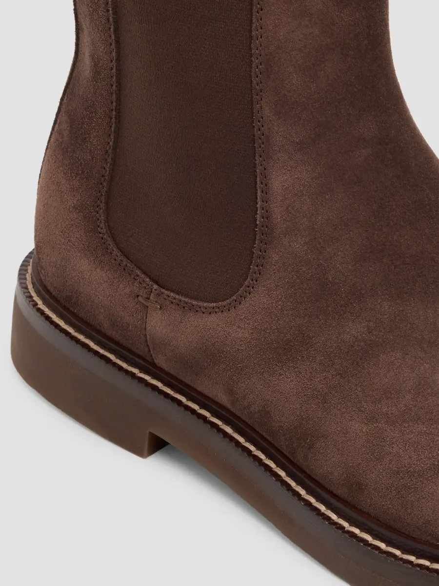 Brunello Cucinelli Men's Suede Chelsea Boots | Thumbnail 3 Brunello Cucinelli Men's Suede Chelsea Boots | Thumbnail 3