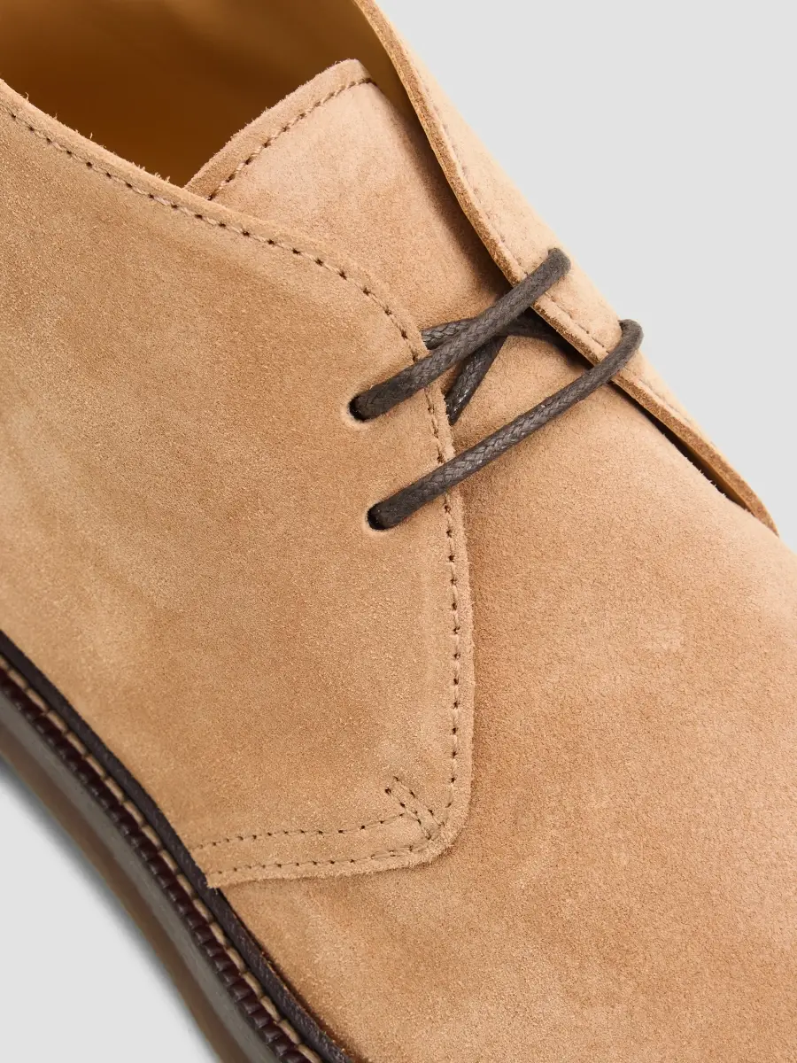 Brunello Cucinelli Men's Suede Chukka Boots | Thumbnail 3 Brunello Cucinelli Men's Suede Chukka Boots | Thumbnail 3