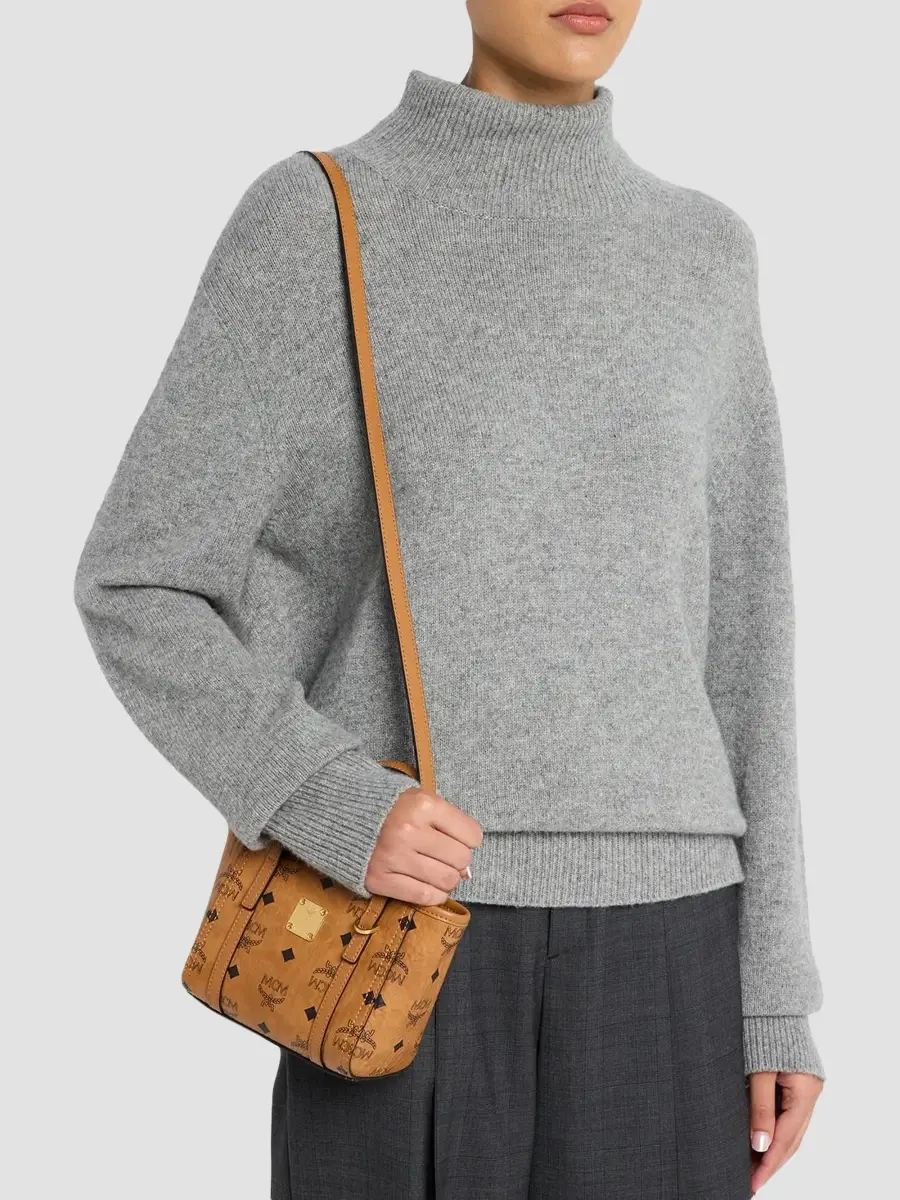 MCM Women's Toni Vi Shopper Tote Bag | Thumbnail 2 MCM Women's Toni Vi Shopper Tote Bag | Thumbnail 2
