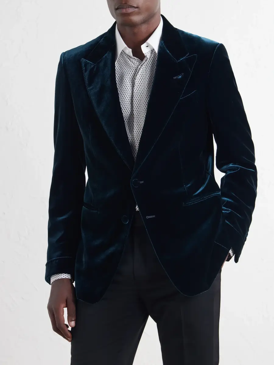 Tom Ford Shelton Velvet Tuxedo Jacket - Men | Thumbnail 3 Tom Ford Shelton Velvet Tuxedo Jacket - Men | Thumbnail 3