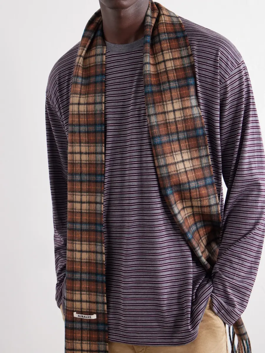Auralee Fringed Checked Cashmere Scarf - Men | Thumbnail 3