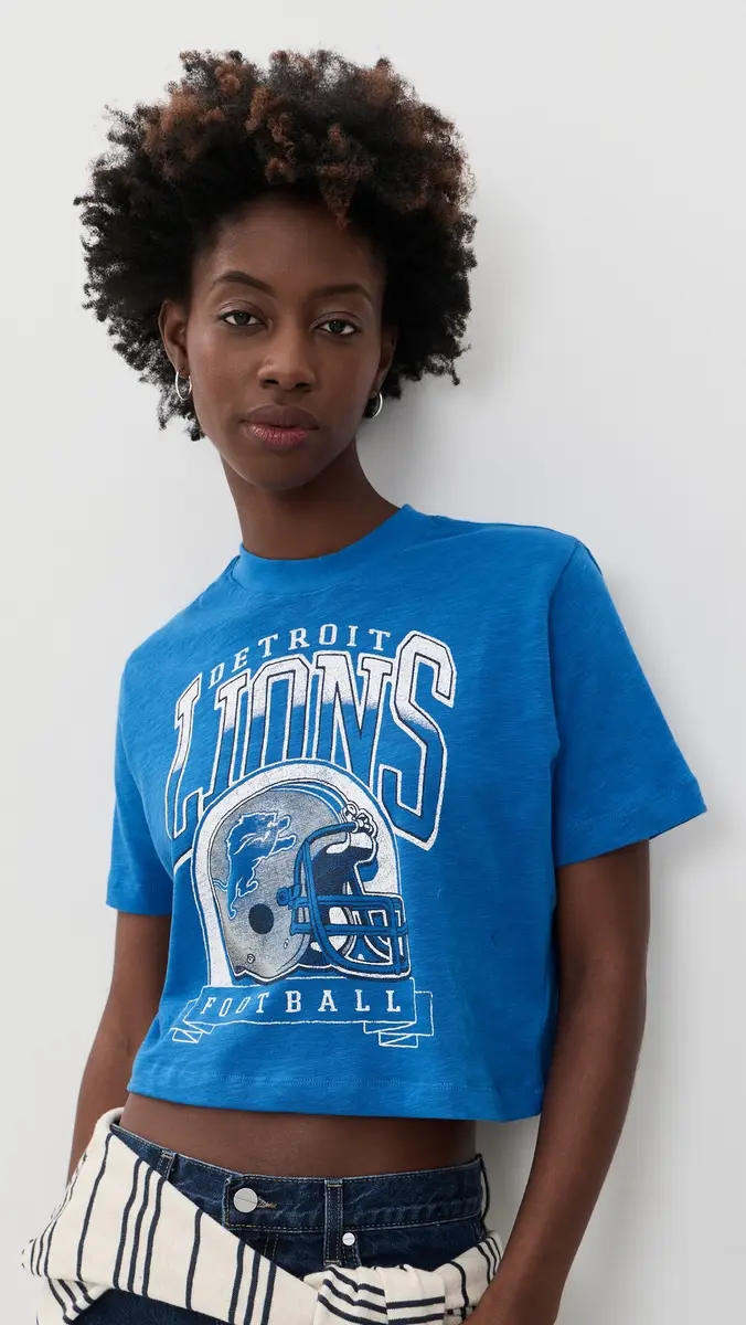Junk Food Lions Helmut Mock Crop Tee | Thumbnail 2