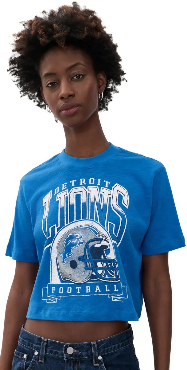 Lions Helmut Mock Crop Tee Lions Helmut Mock Crop Tee