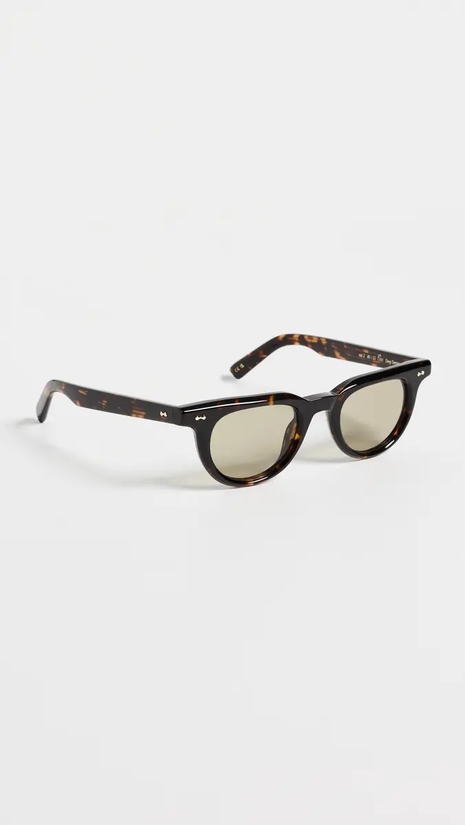 Chimi Ciro Sunglasses | Thumbnail 5