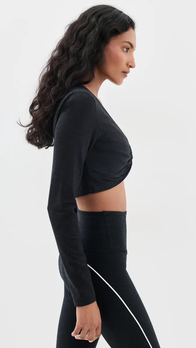 Beyond Yoga Featherweight Plie Long Sleeve Tee | Thumbnail 4 Beyond Yoga Featherweight Plie Long Sleeve Tee | Thumbnail 4