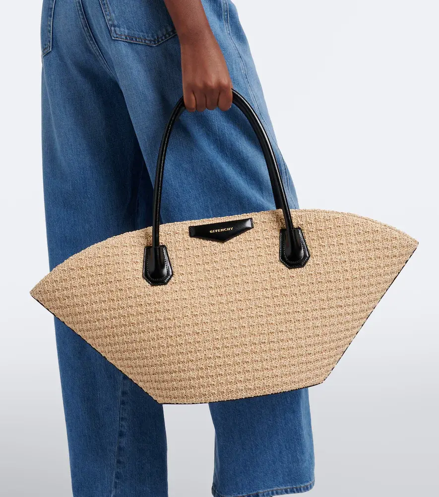 Givenchy Antigona Small raffia-effect basket bag | Thumbnail 4 Givenchy Antigona Small raffia-effect basket bag | Thumbnail 4
