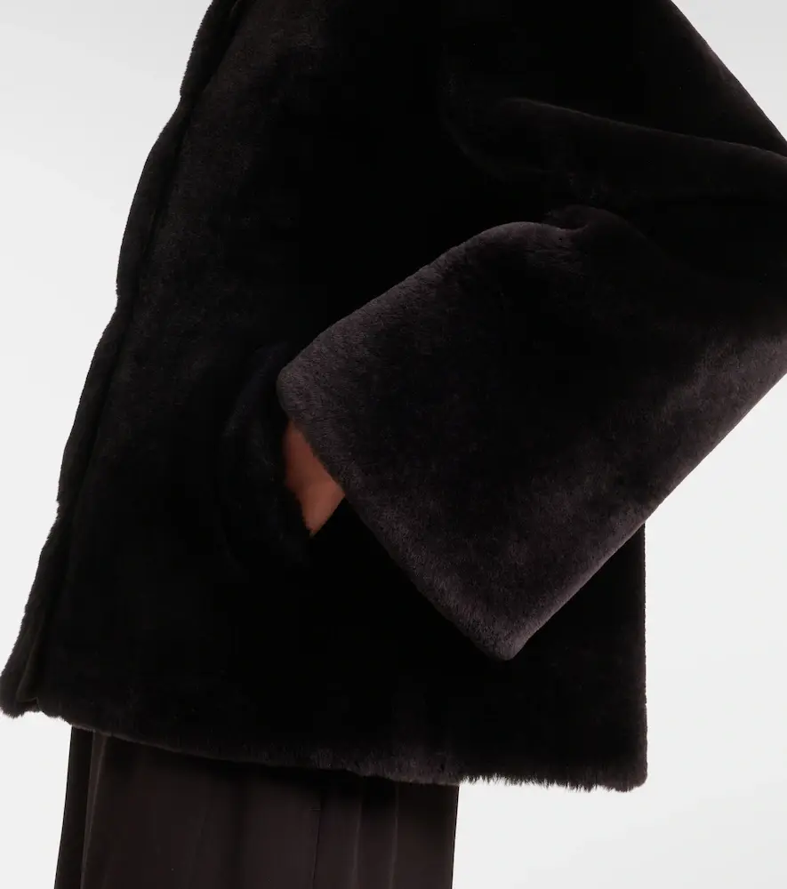 AGNONA Hooded shearling jacket | Thumbnail 5