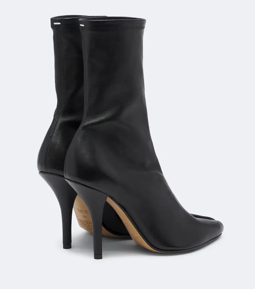 Maison Margiela Tabi Claw leather ankle boots | Thumbnail 3