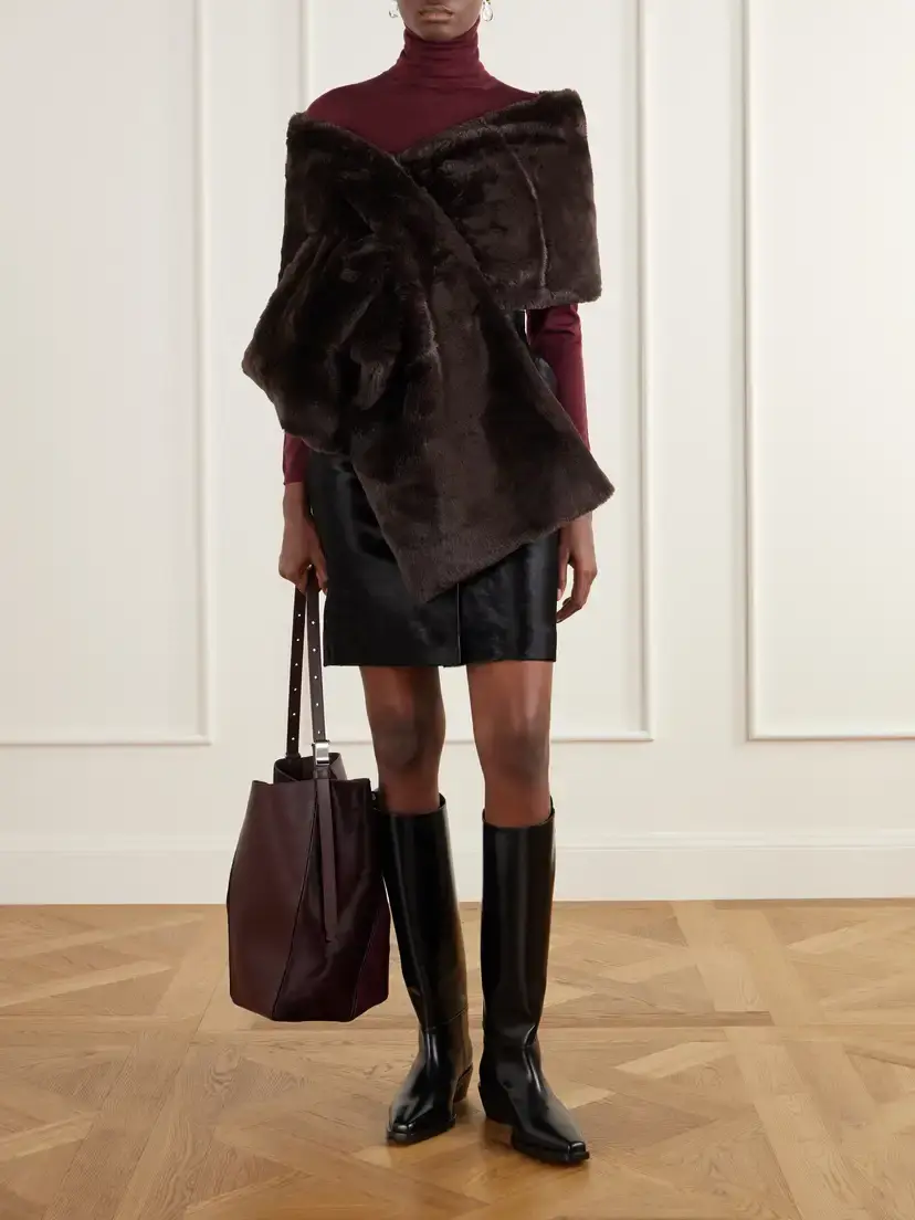 Max Mara Saluto Virgin Wool Turtleneck Sweater | Thumbnail 2 Max Mara Saluto Virgin Wool Turtleneck Sweater | Thumbnail 2