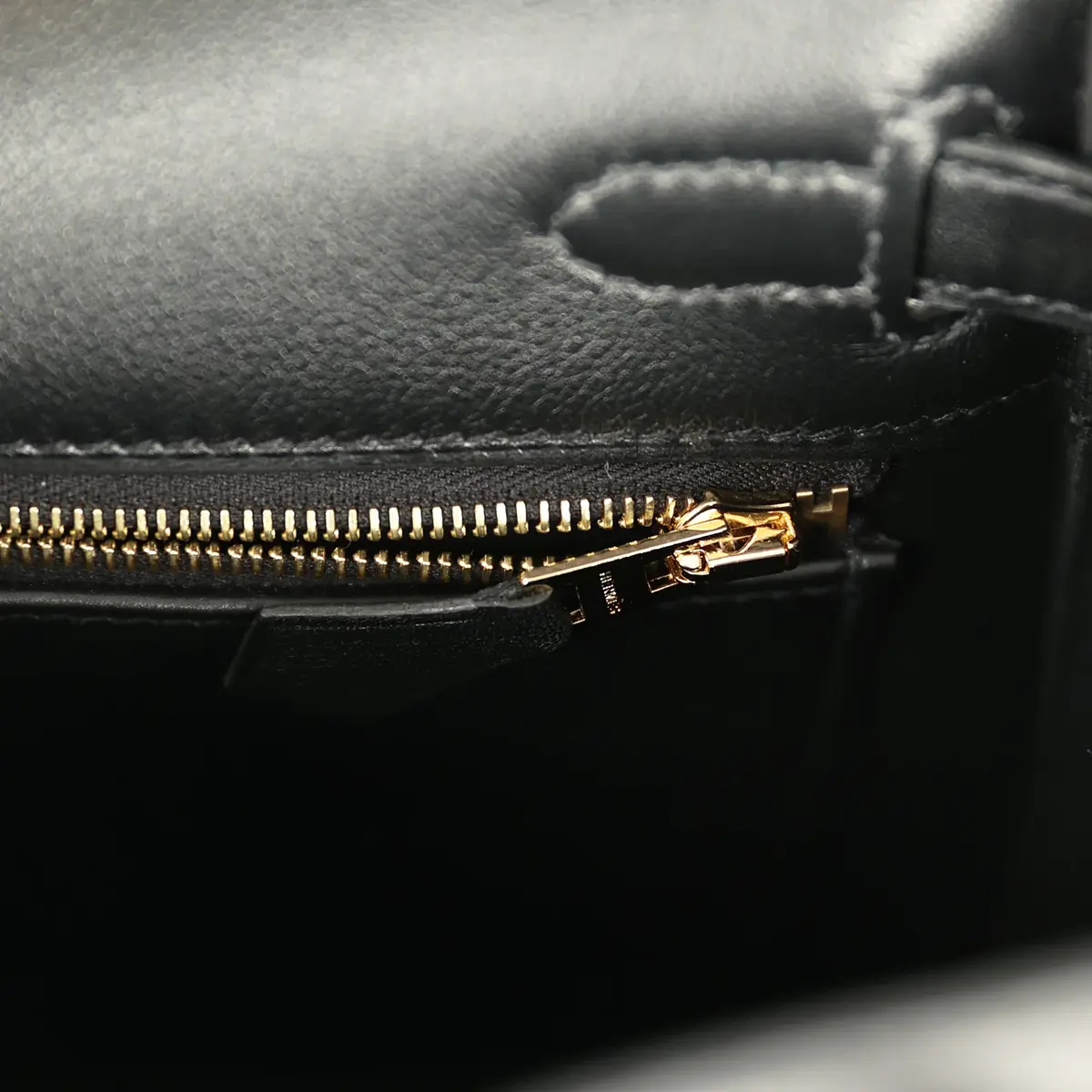 HERMÈS Hermes Kelly Retourne 25 Black Cheri Gold Hardware | Thumbnail 9