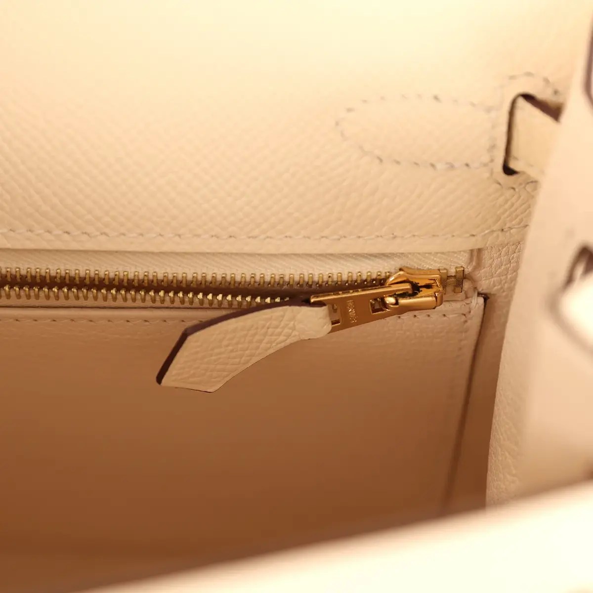 HERMÈS Hermes Kelly Sellier 25 Nata Epsom Gold Hardware | Thumbnail 9