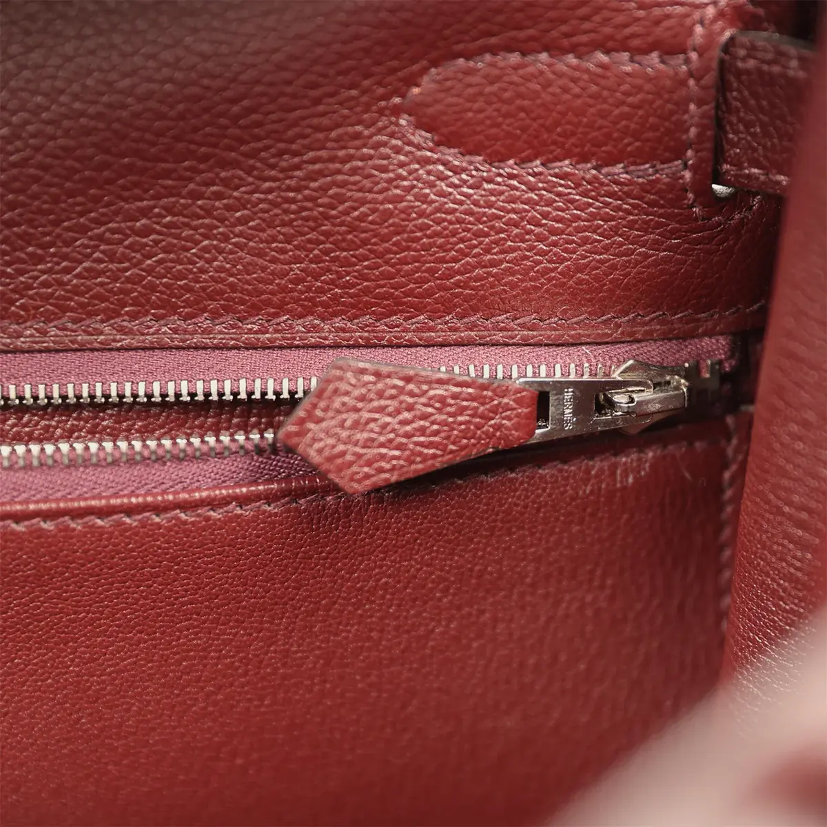 HERMÈS Pre-owned Hermes Kelly Retourne 32 Rouge H Evergrain Palladium Hardware | Thumbnail 9 HERMÈS Pre-owned Hermes Kelly Retourne 32 Rouge H Evergrain Palladium Hardware | Thumbnail 9