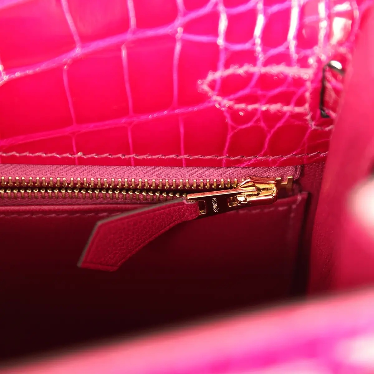 HERMÈS Pre-owned Hermes Kelly Sellier 25 Rose Pourpre Shiny Alligator Gold Hardware | Thumbnail 9