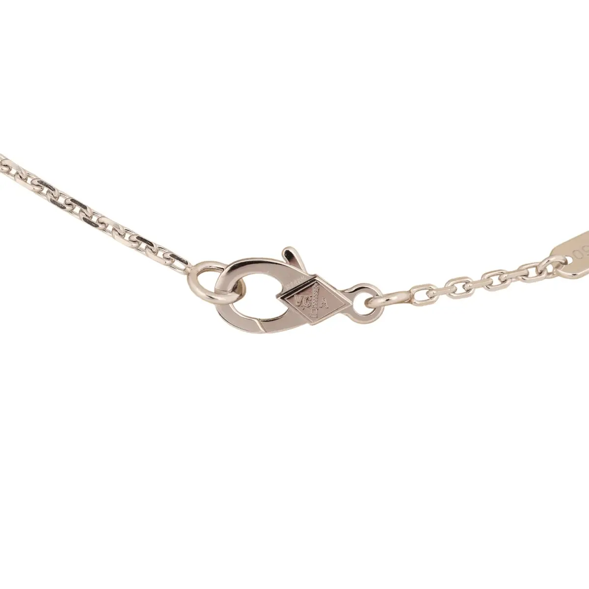 Van Cleef & Arpels Van Cleef & Arpels 2024 Holiday Vintage Alhambra Pendant Necklace Rose Gold Guilloche 18K White Gold & Diamonds | Thumbnail 7 Van Cleef & Arpels Van Cleef & Arpels 2024 Holiday Vintage Alhambra Pendant Necklace Rose Gold Guilloche 18K White Gold & Diamonds | Thumbnail 7