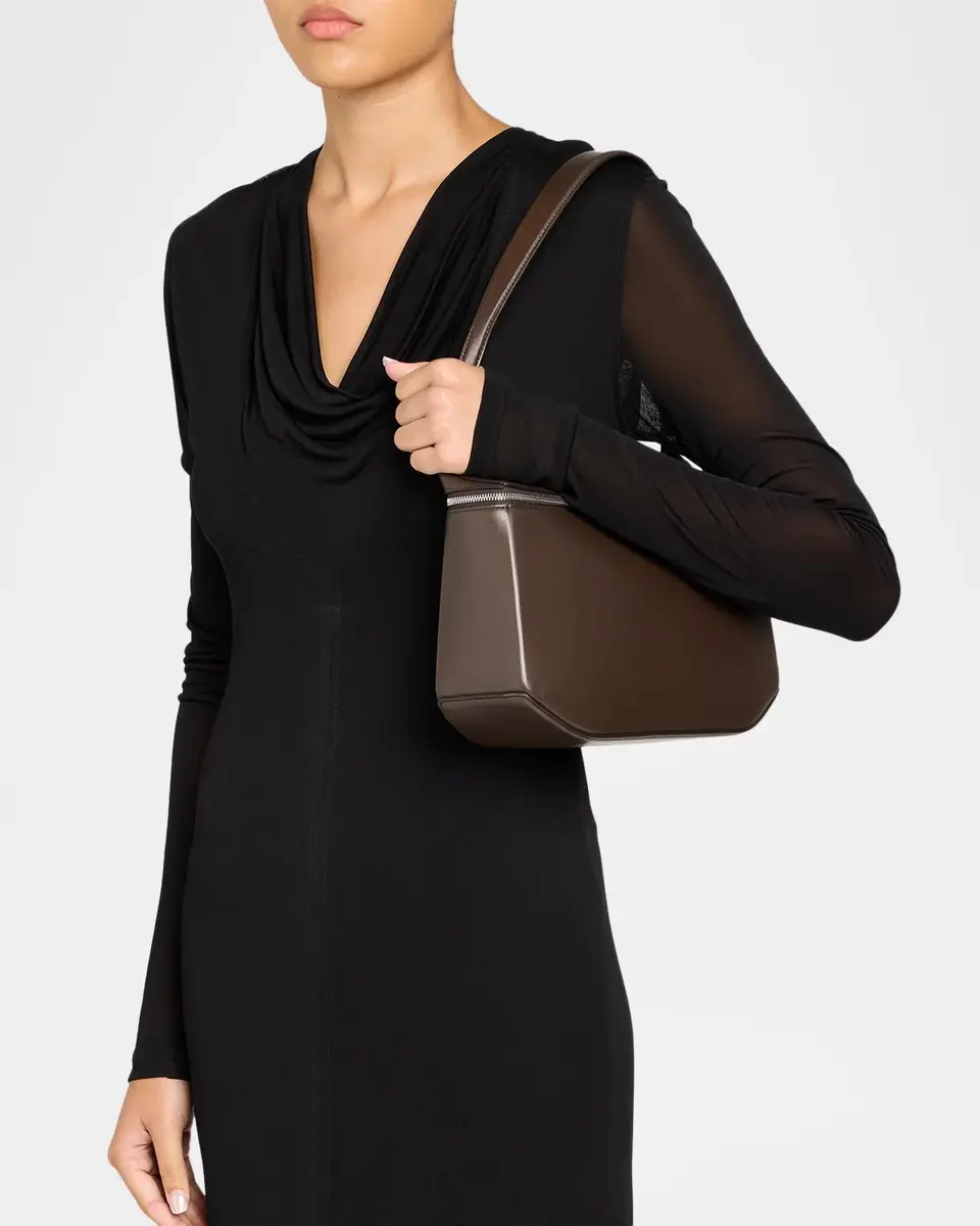 TOTEME Clip Leather Shoulder Bag | Thumbnail 2 TOTEME Clip Leather Shoulder Bag | Thumbnail 2