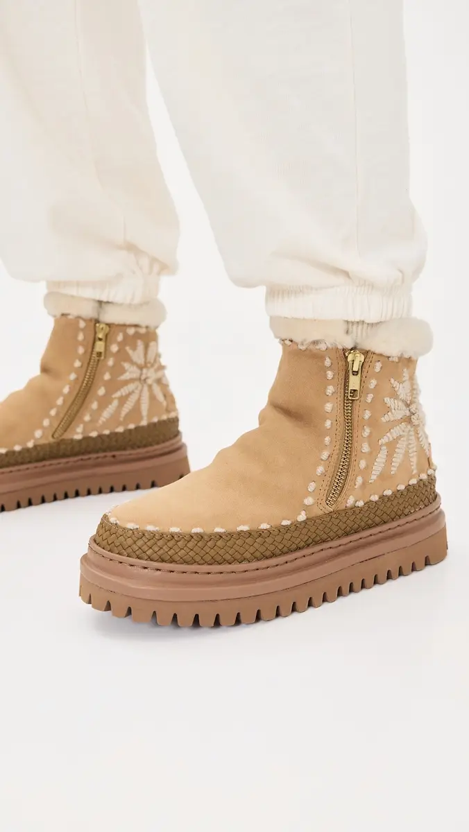 Laidback London Setsu 4.0 Floral Booties | Thumbnail 3 Laidback London Setsu 4.0 Floral Booties | Thumbnail 3