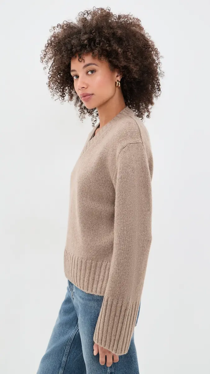 Jenni Kayne Cropped Cashmere Jet V Neck | Thumbnail 4 Jenni Kayne Cropped Cashmere Jet V Neck | Thumbnail 4