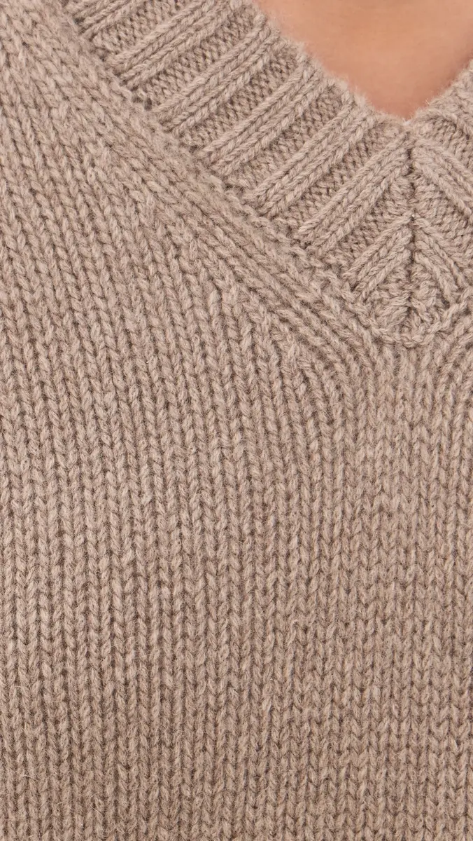 Jenni Kayne Cropped Cashmere Jet V Neck | Thumbnail 6 Jenni Kayne Cropped Cashmere Jet V Neck | Thumbnail 6