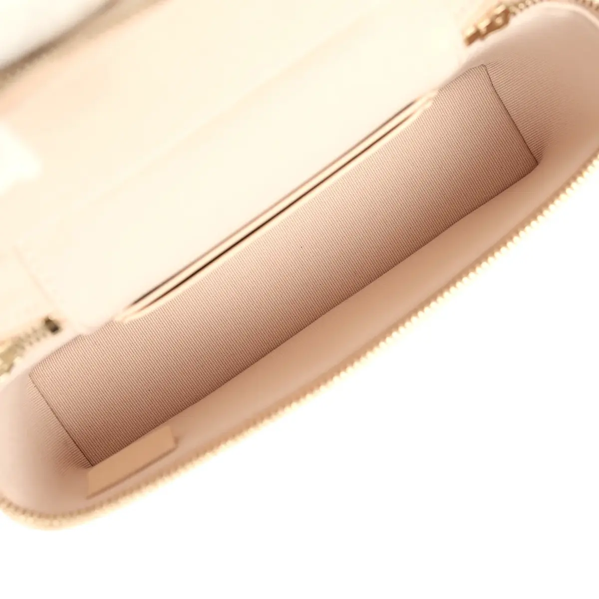 Chanel Chanel Top Handle Long Vanity Case with Chain Beige Shiny Caviar Light Gold Hardware | Thumbnail 8 Chanel Chanel Top Handle Long Vanity Case with Chain Beige Shiny Caviar Light Gold Hardware | Thumbnail 8