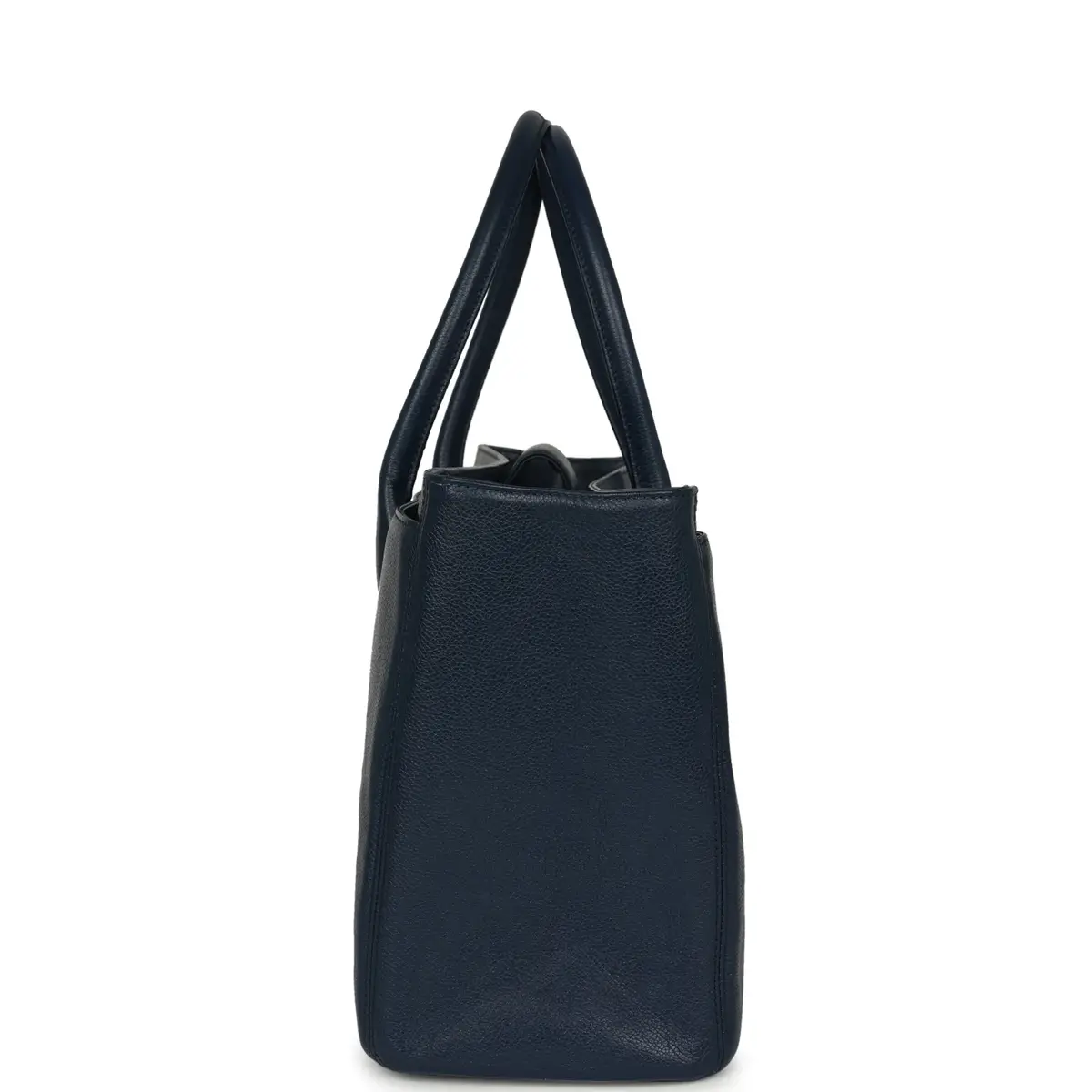 Chanel Pre-owned Chanel Medium Executive Cerf Tote Bag Navy Grained Calfskin Silver Hardware | Thumbnail 3 Chanel Pre-owned Chanel Medium Executive Cerf Tote Bag Navy Grained Calfskin Silver Hardware | Thumbnail 3