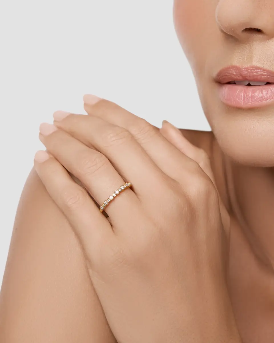 Jennifer Fisher Jennifer Fisher Mixed Size Round Diamond Bezel Ring 7 | Thumbnail 2 Jennifer Fisher Jennifer Fisher Mixed Size Round Diamond Bezel Ring 7 | Thumbnail 2