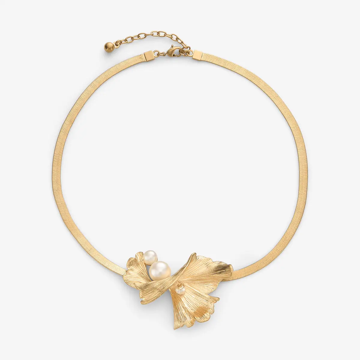 Jimmy Choo Wave Pearl Necklace | Thumbnail 2 Jimmy Choo Wave Pearl Necklace | Thumbnail 2