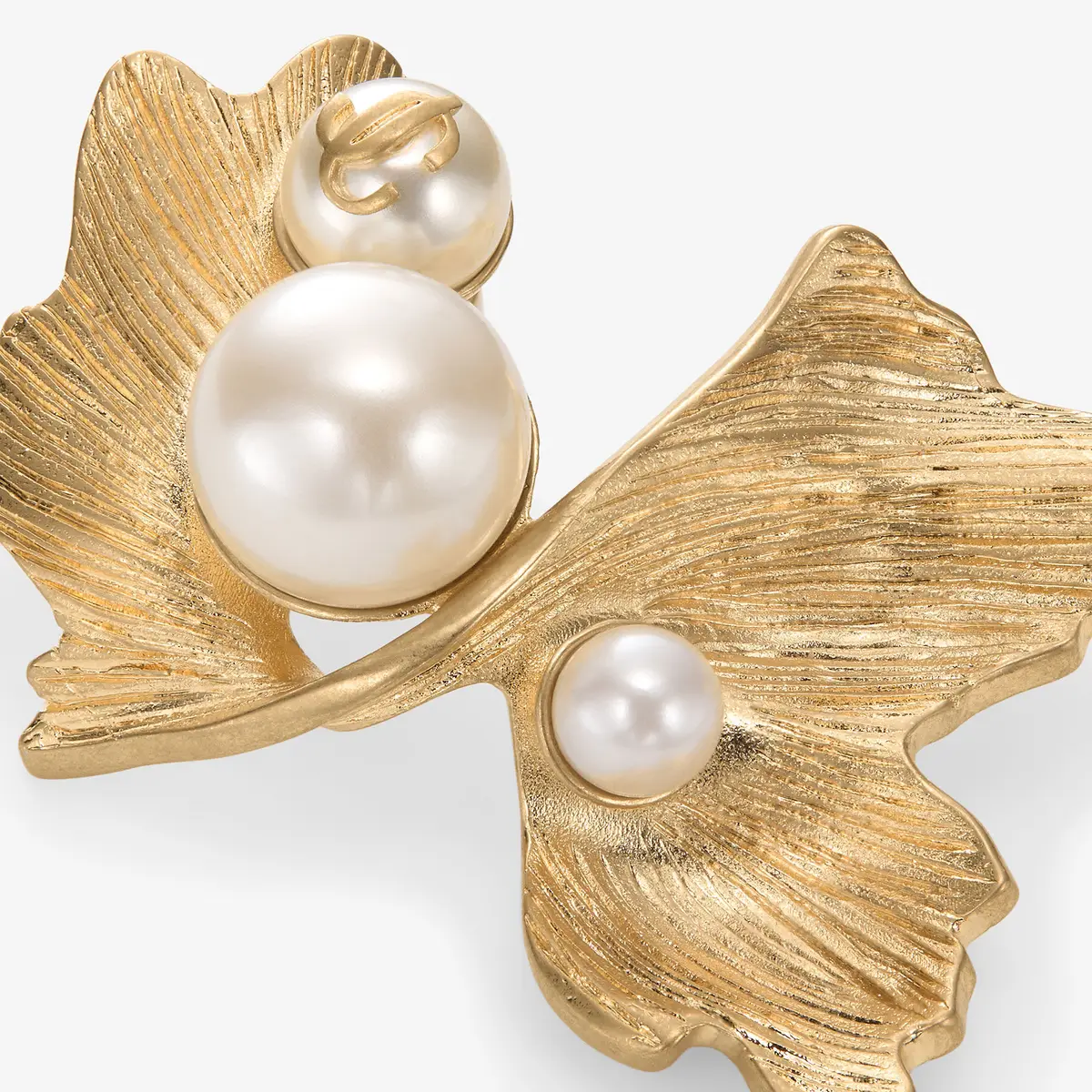 Jimmy Choo Wave Pearl Earrings | Thumbnail 4 Jimmy Choo Wave Pearl Earrings | Thumbnail 4