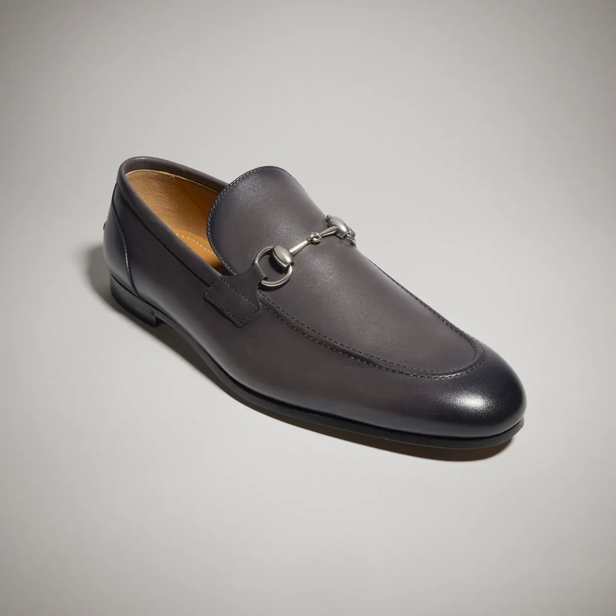 Gucci Jordaan Loafer | Thumbnail 2 Gucci Jordaan Loafer | Thumbnail 2