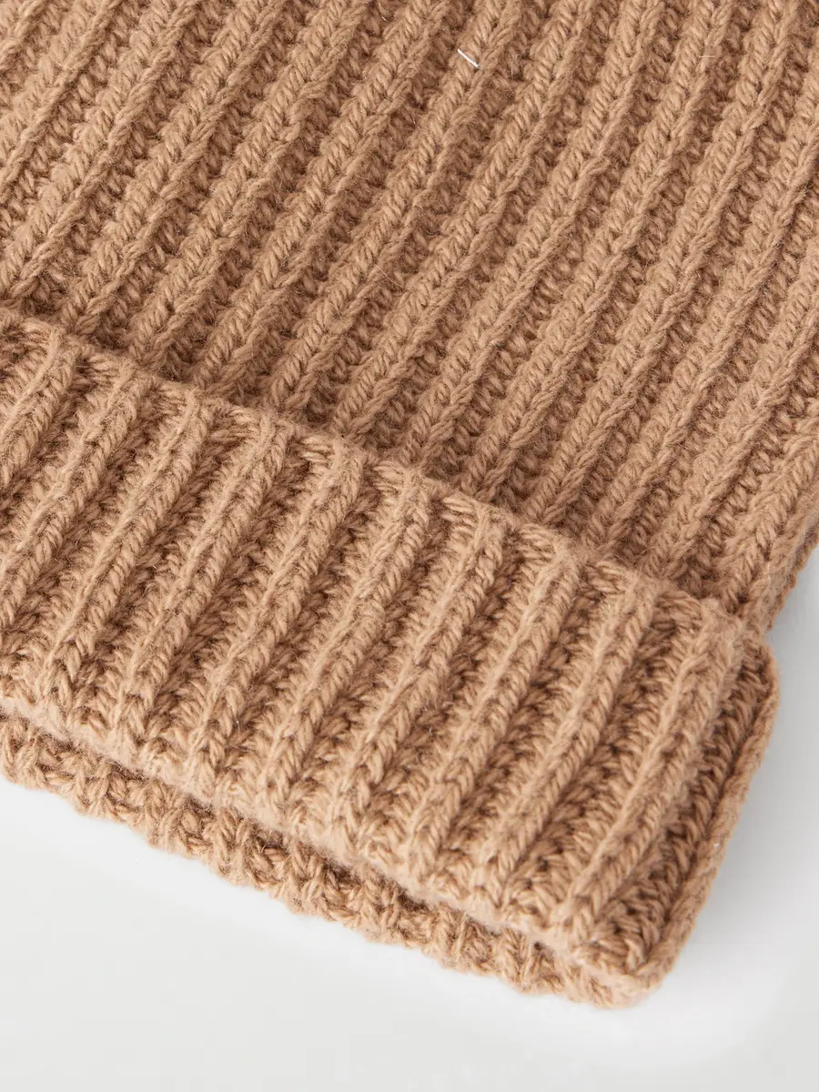 PIACENZA 1733 Ribbed Cashmere Beanie - Men | Thumbnail 4 PIACENZA 1733 Ribbed Cashmere Beanie - Men | Thumbnail 4
