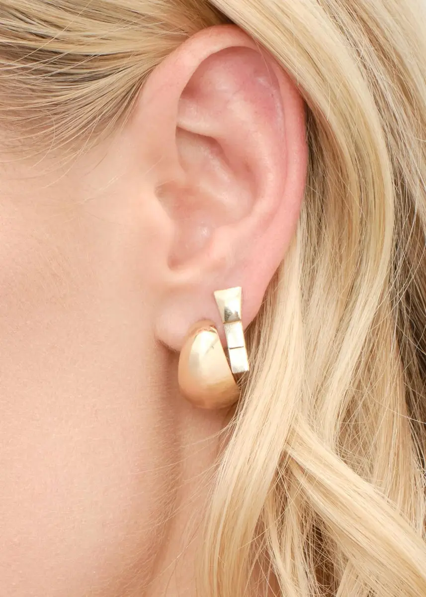 Lana 14K Yellow Gold Wide Hoop Earrings | Thumbnail 2 Lana 14K Yellow Gold Wide Hoop Earrings | Thumbnail 2