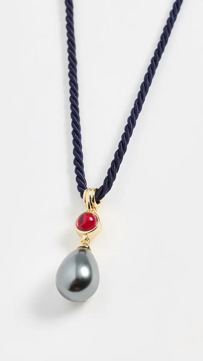 Luv AJ The Theodora Tahitian Pearl Necklace | Thumbnail 4 Luv AJ The Theodora Tahitian Pearl Necklace | Thumbnail 4