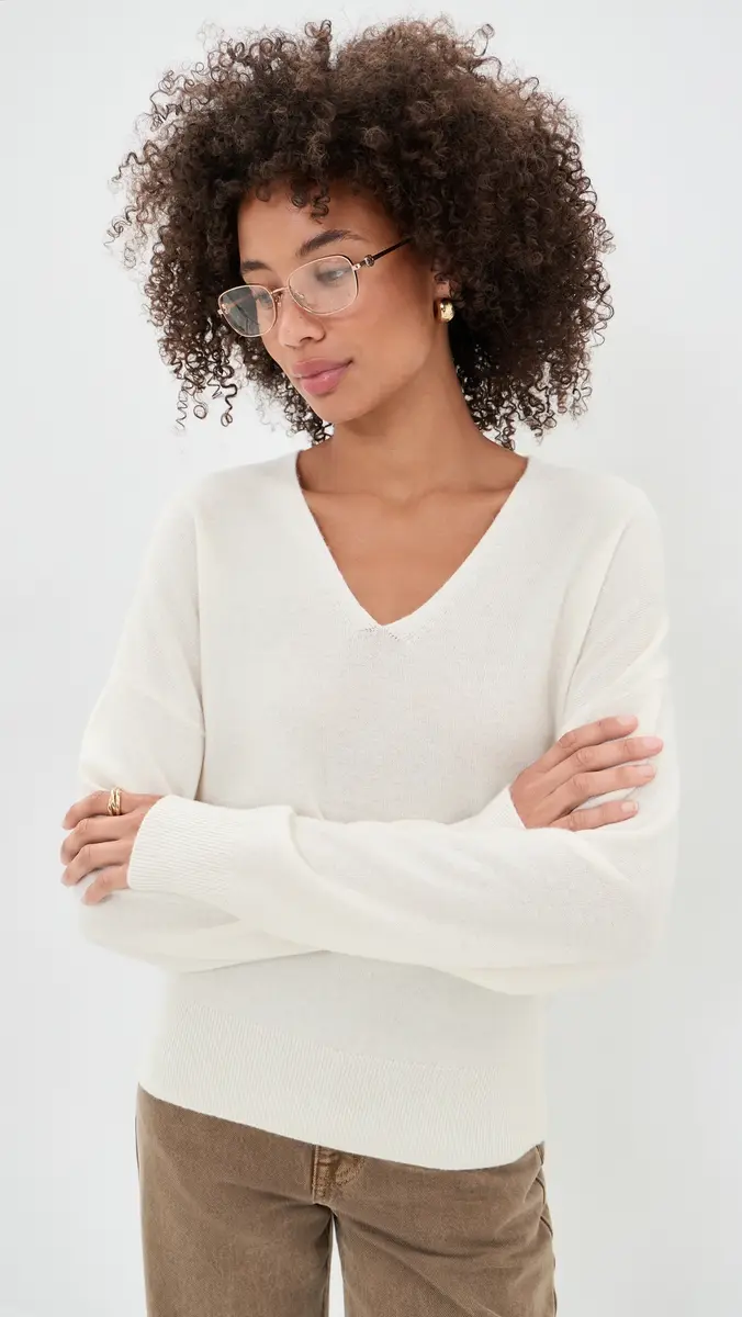 Theory Relaxed V Neck Cashmere Sweater | Thumbnail 2 Theory Relaxed V Neck Cashmere Sweater | Thumbnail 2