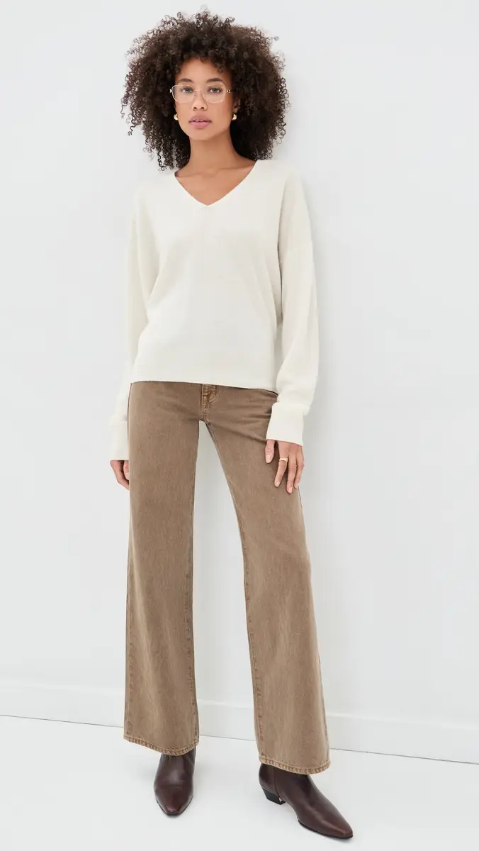 Theory Relaxed V Neck Cashmere Sweater | Thumbnail 5 Theory Relaxed V Neck Cashmere Sweater | Thumbnail 5