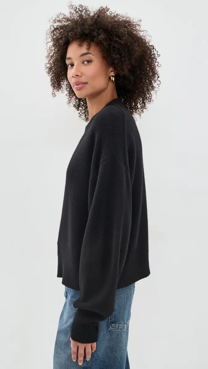 Theory Cashmere Crew Neck Sweater | Thumbnail 5 Theory Cashmere Crew Neck Sweater | Thumbnail 5