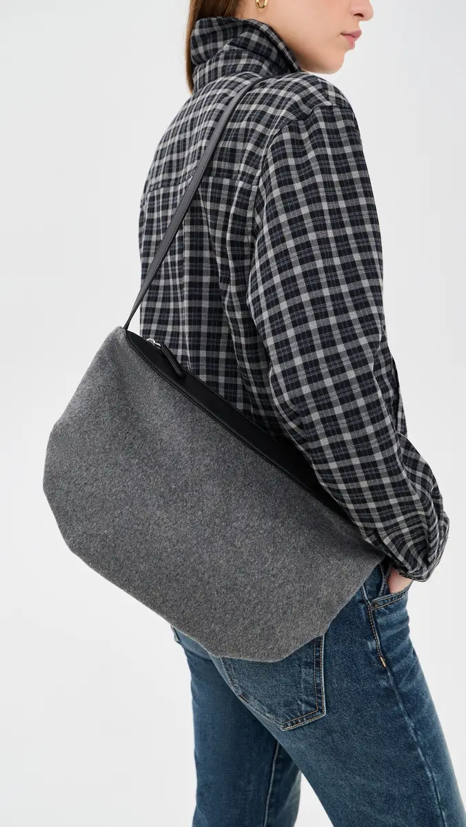 Vee Collective Essence Wool Banana Charcoal Shoulder Bag | Thumbnail 3