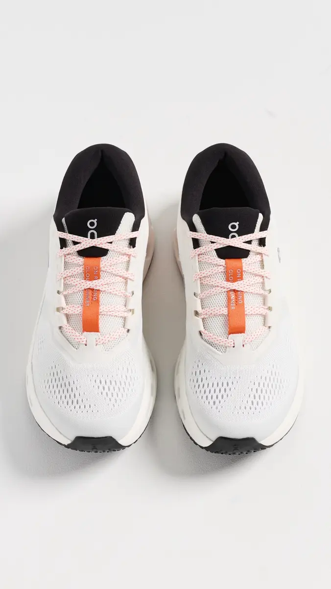 ON Cloudrunner 3 Sneakers | Thumbnail 4 ON Cloudrunner 3 Sneakers | Thumbnail 4
