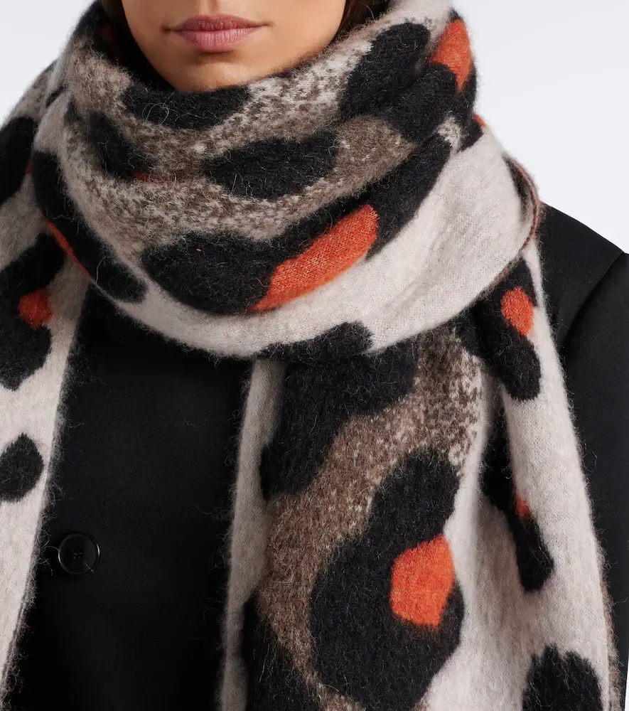 Givenchy Alpaca and wool-blend jacquard scarf | Thumbnail 4 Givenchy Alpaca and wool-blend jacquard scarf | Thumbnail 4