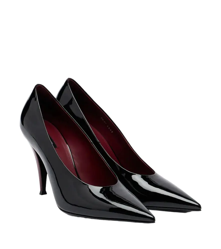 Pointy patent leather pumps