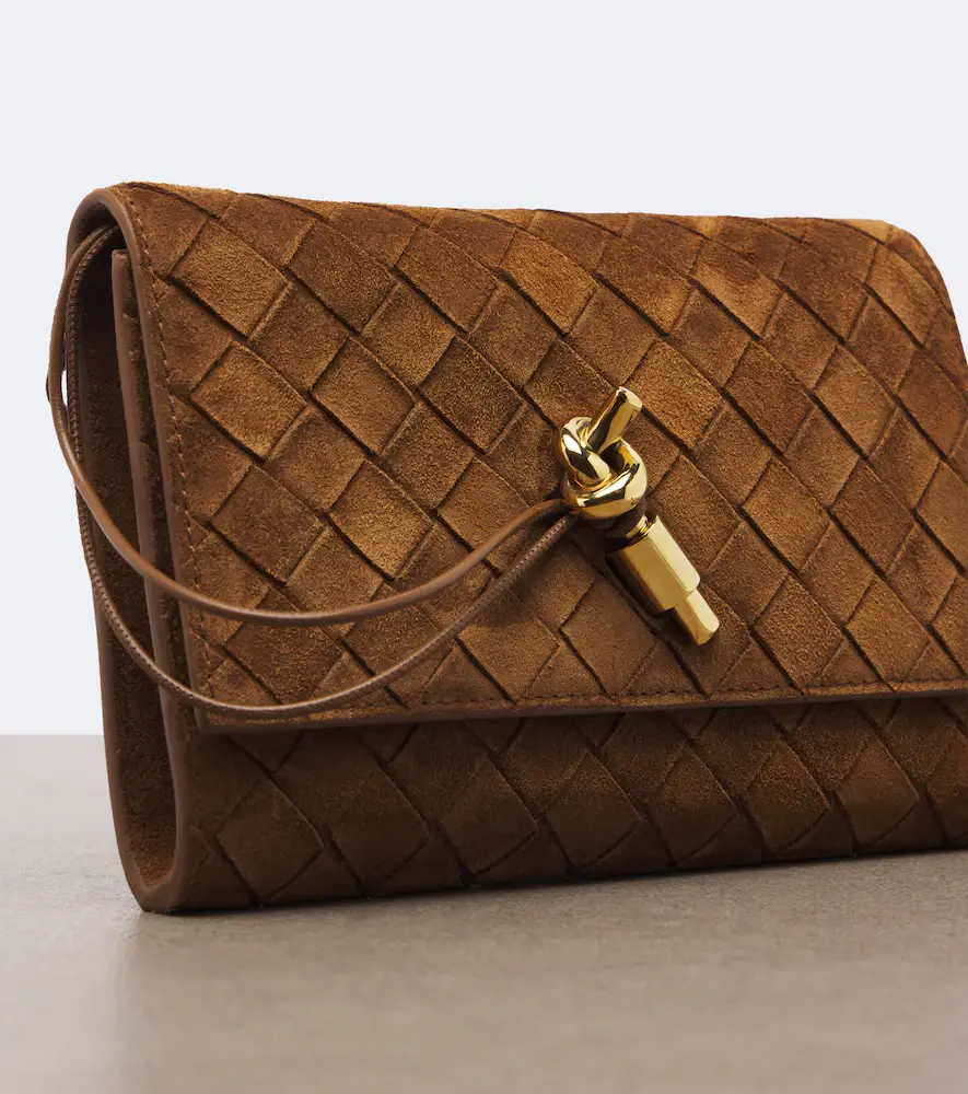 Bottega Veneta Andiamo Intrecciato suede pouch with strap | Thumbnail 2