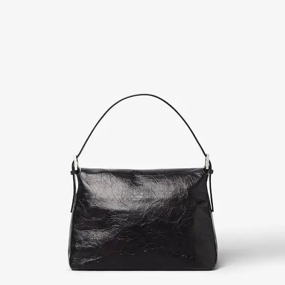 Fendi Flap 26235 bag in a soft trapezoid shape is a tribute | Thumbnail 5 Fendi Flap 26235 bag in a soft trapezoid shape is a tribute | Thumbnail 5