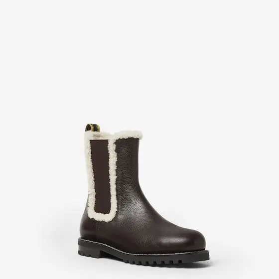 Fendi With clean lines and utility-inspired hardware details | Thumbnail 2 Fendi With clean lines and utility-inspired hardware details | Thumbnail 2