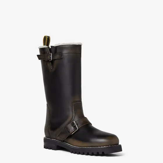 Fendi With clean lines and workwear-inspired hardware details | Thumbnail 2 Fendi With clean lines and workwear-inspired hardware details | Thumbnail 2