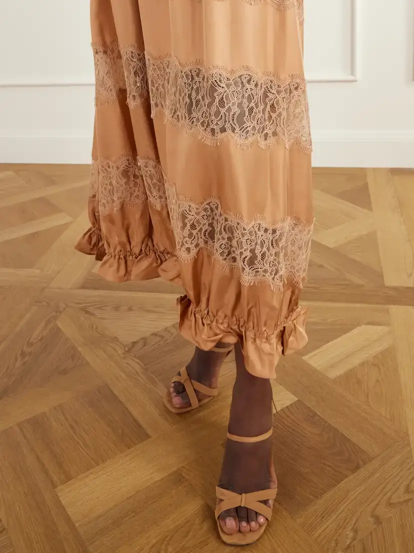 Ulla Johnson Chantal Tiered Gathered Lace-trimmed Silk-charmeuse Midi Skirt | Thumbnail 4