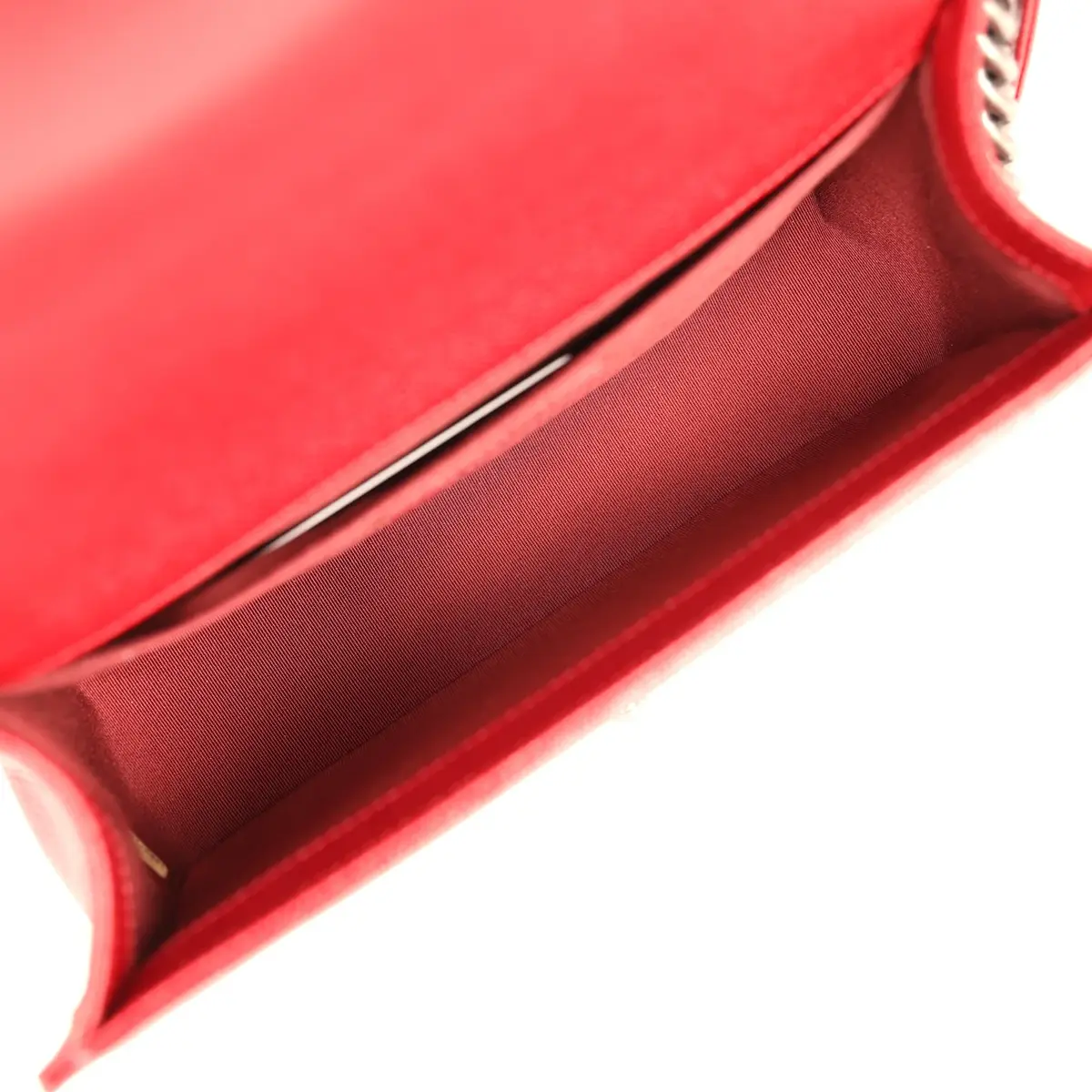 Chanel Chanel Medium Boy Bag Dark Red Shiny Caviar Aged Ruthenium Hardware | Thumbnail 8 Chanel Chanel Medium Boy Bag Dark Red Shiny Caviar Aged Ruthenium Hardware | Thumbnail 8