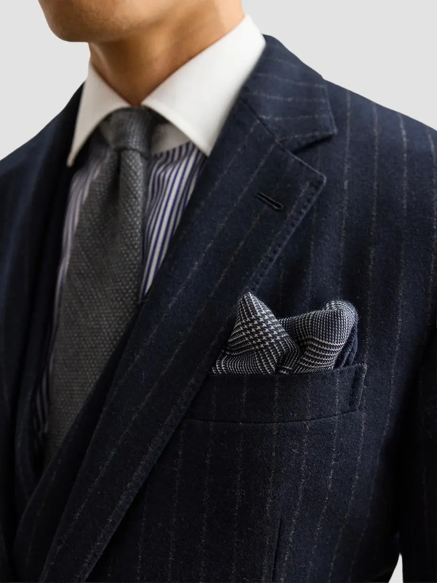 Ralph Lauren Purple Label Men's Plaid Cashmere-Silk Pocket Square | Thumbnail 2 Ralph Lauren Purple Label Men's Plaid Cashmere-Silk Pocket Square | Thumbnail 2